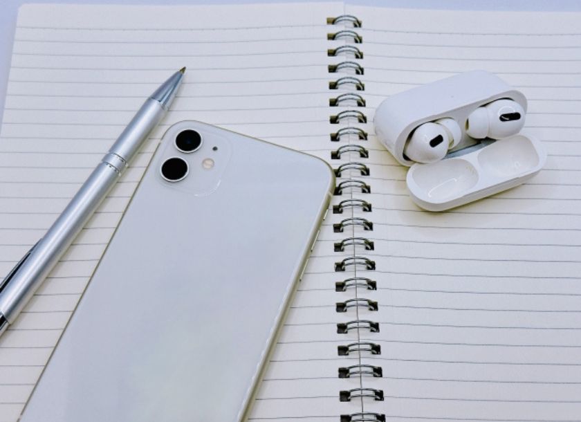 勉強しながら音楽を聴くのはOK?NG?メリット・デメリットを解説