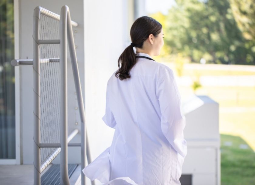 必要なのは「医者になる覚悟」！一人前になるまでの道のりを解説