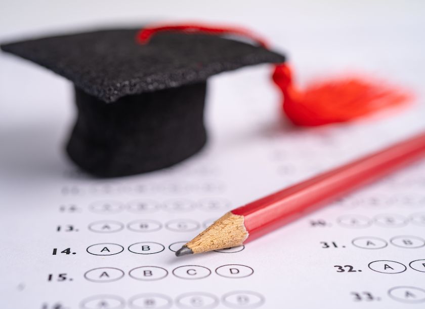 国語の配点が低い・高い医学部はどれだけ違う?国公立大学・私立大学別にランキングで一挙紹介