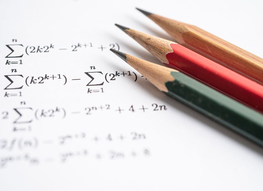 数学の配点が低い・高い医学部はどれだけ違う?国公立大学・私立大学別にランキングで一挙紹介