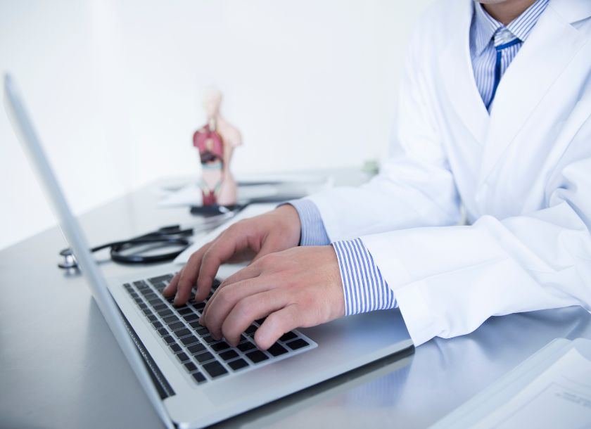 山岳 医 に なるには