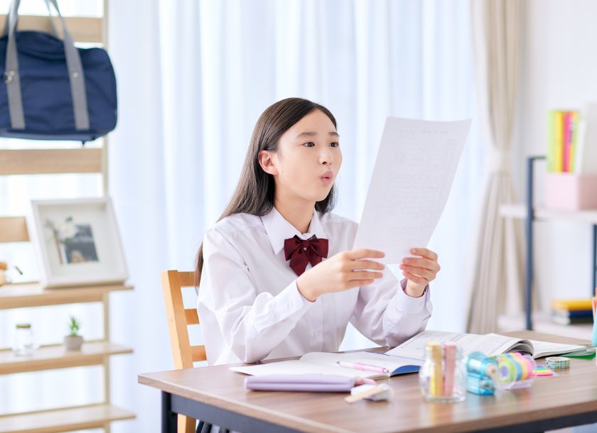 音読は暗記に効果ある?15分からできる手順とコツ、注意点まで解説